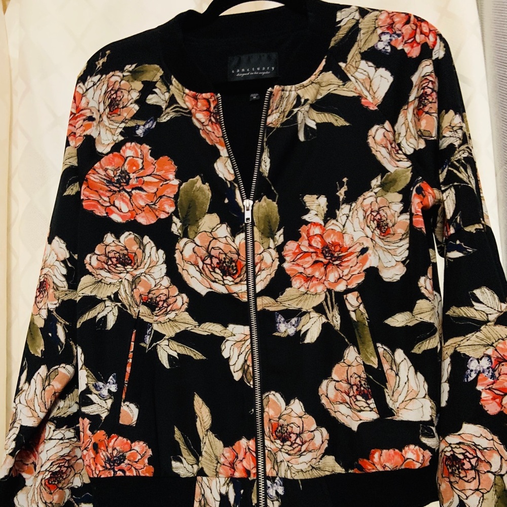 Sanctuary bomber jacket size med.